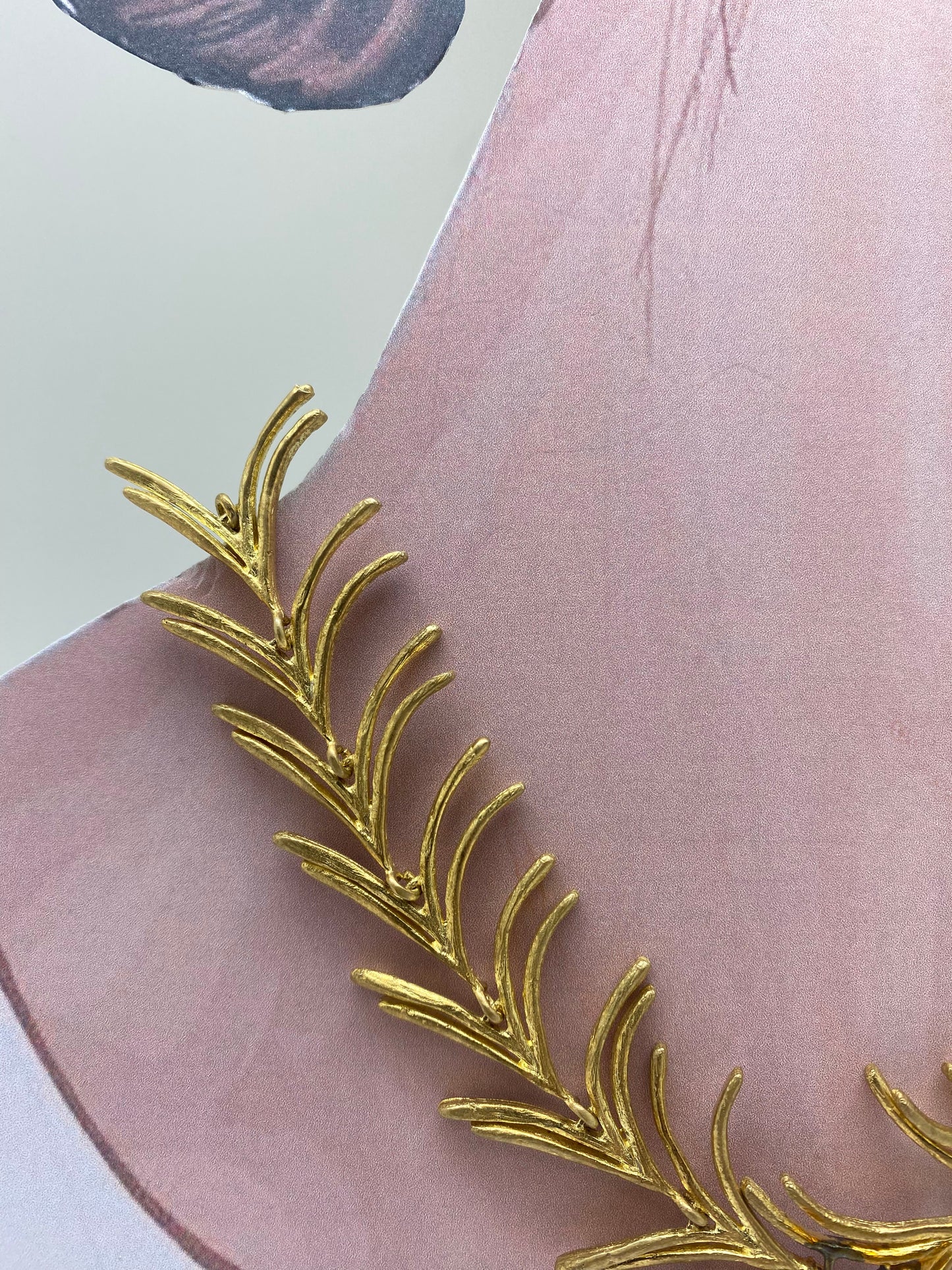 Collar de hojas de Romero fino