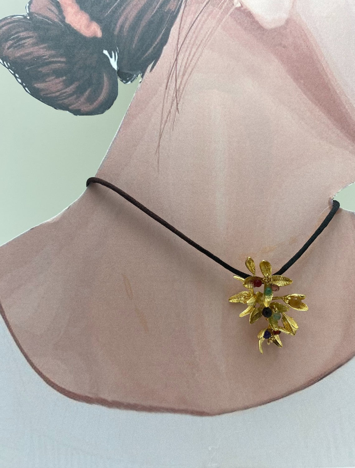 Collar rama de gardenia
