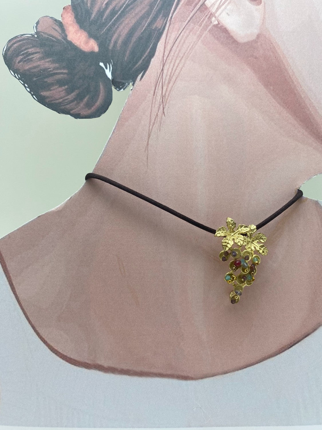 Collar uvas mediano