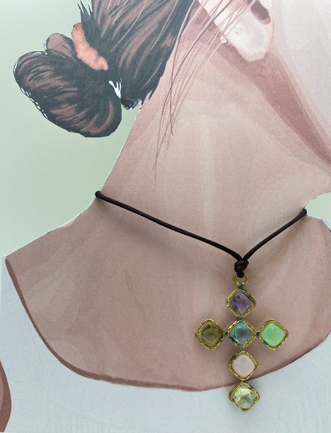 Collar cruz piedras
