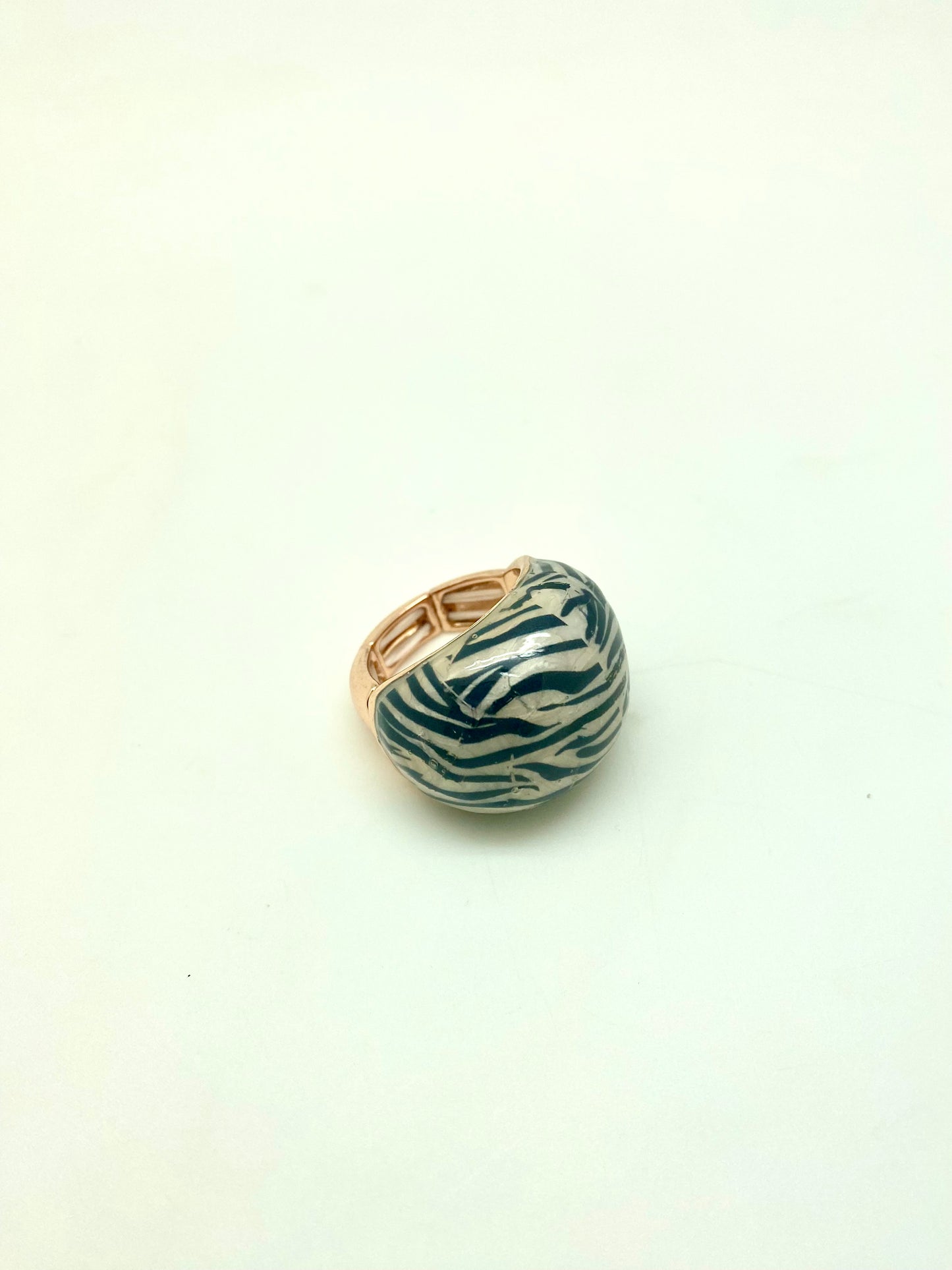 Anillo esmalte cebra