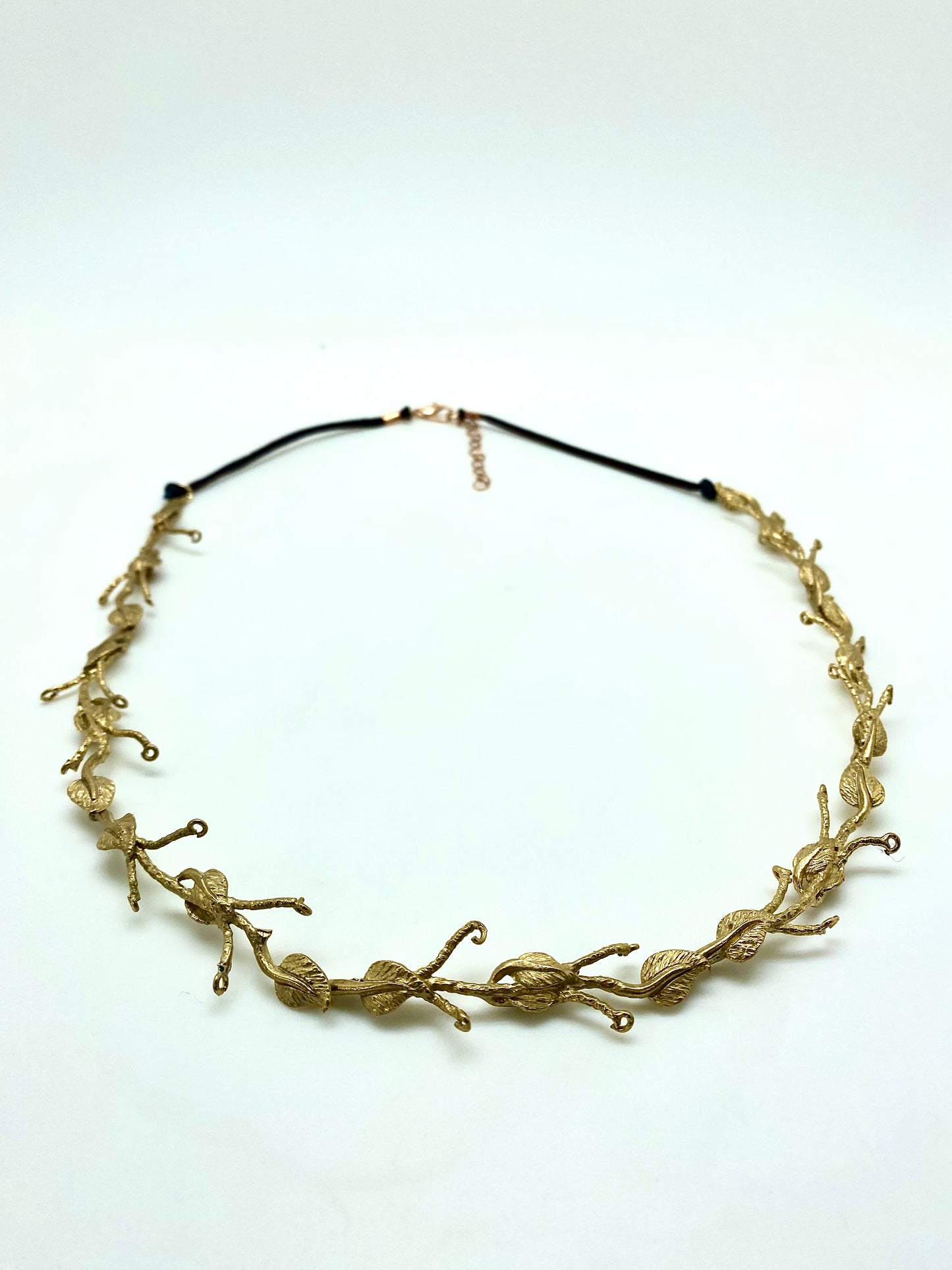 Collar hojas magnolia