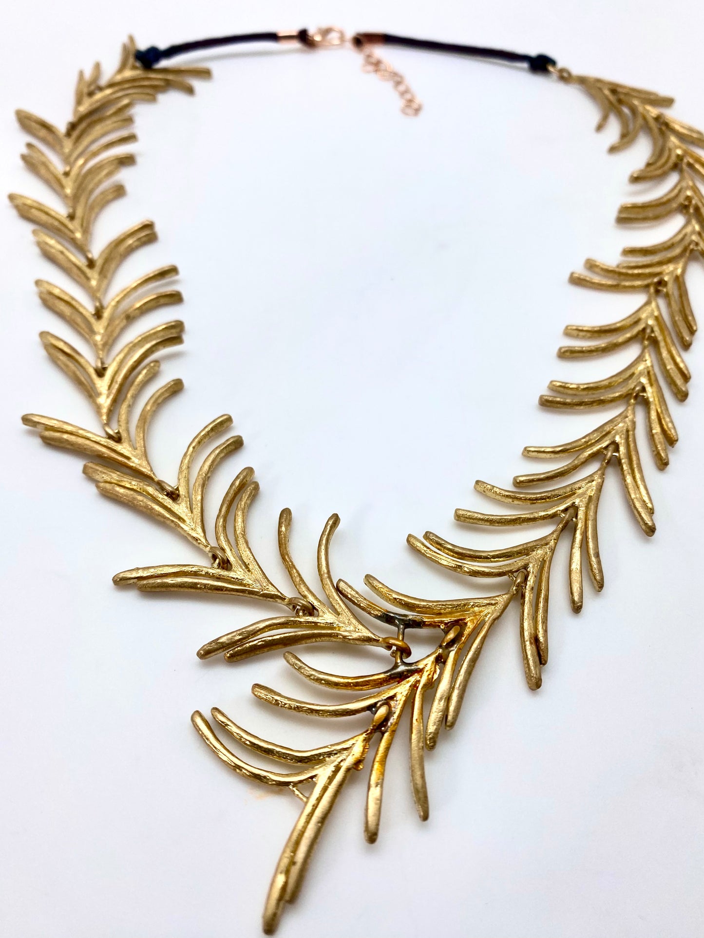 Collar de hojas de Romero fino
