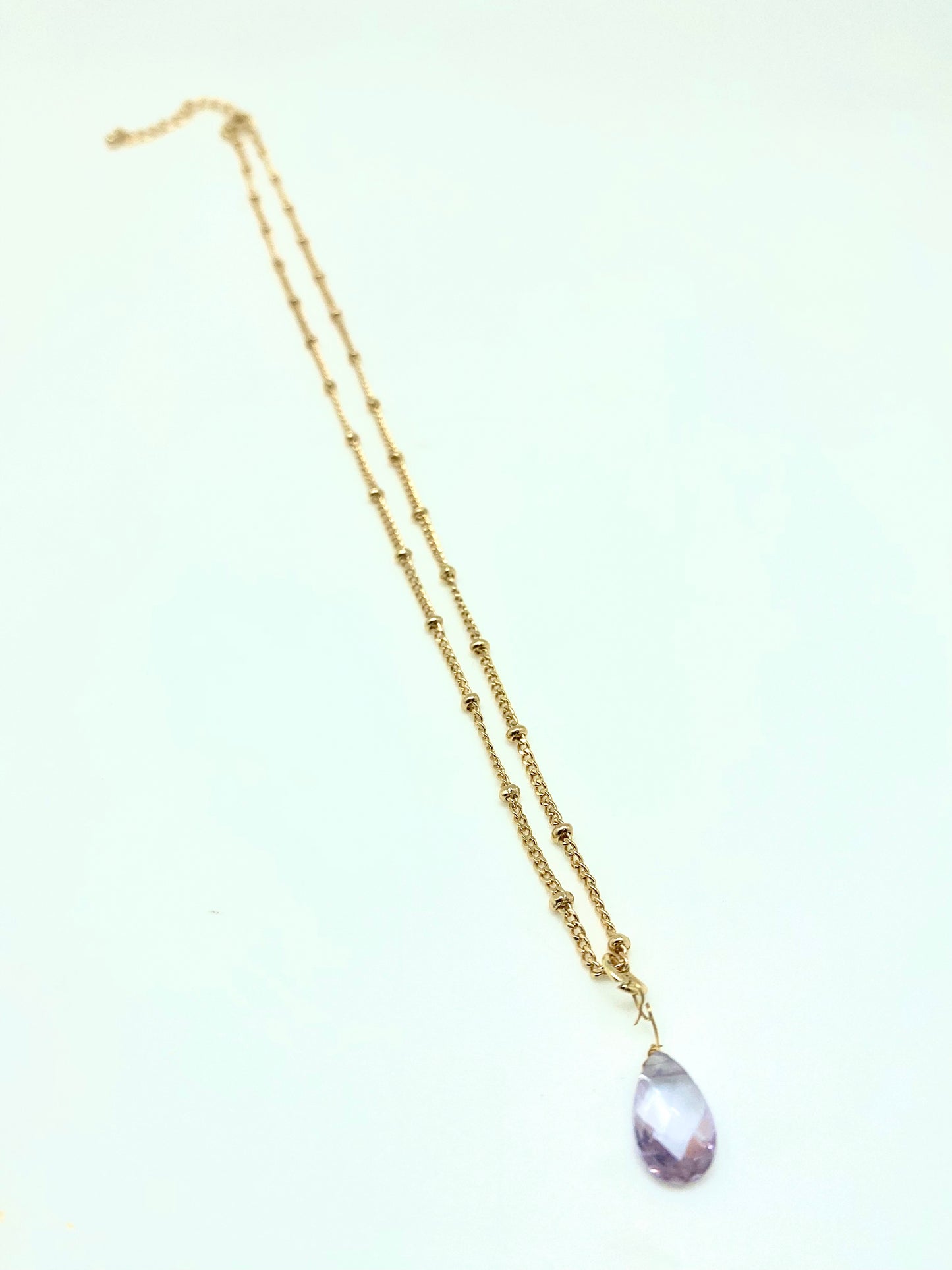 Cadena con lágrima amatista
