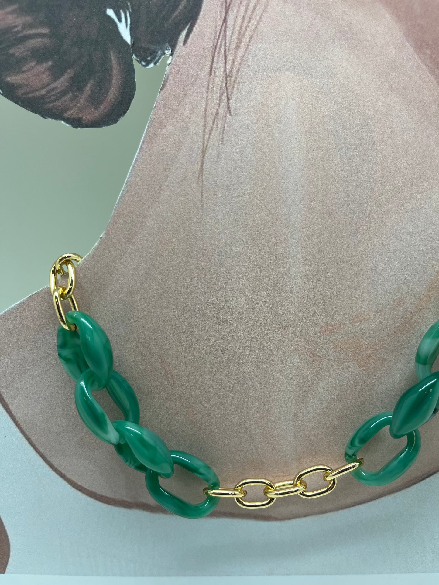 Cadena Jade