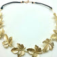 Collar de hojas de parra